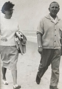 Kurt-und-Ilse-Womelsdorf-209x300