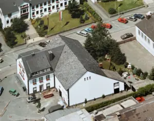 Umbau-1988-Bild-1-300x236