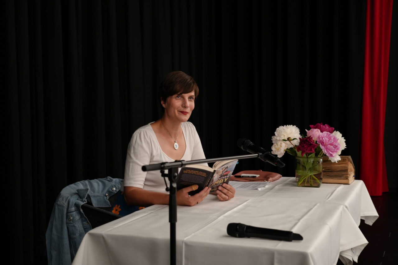 Reading with bestselling author Anne Stern at the New CAPITOL