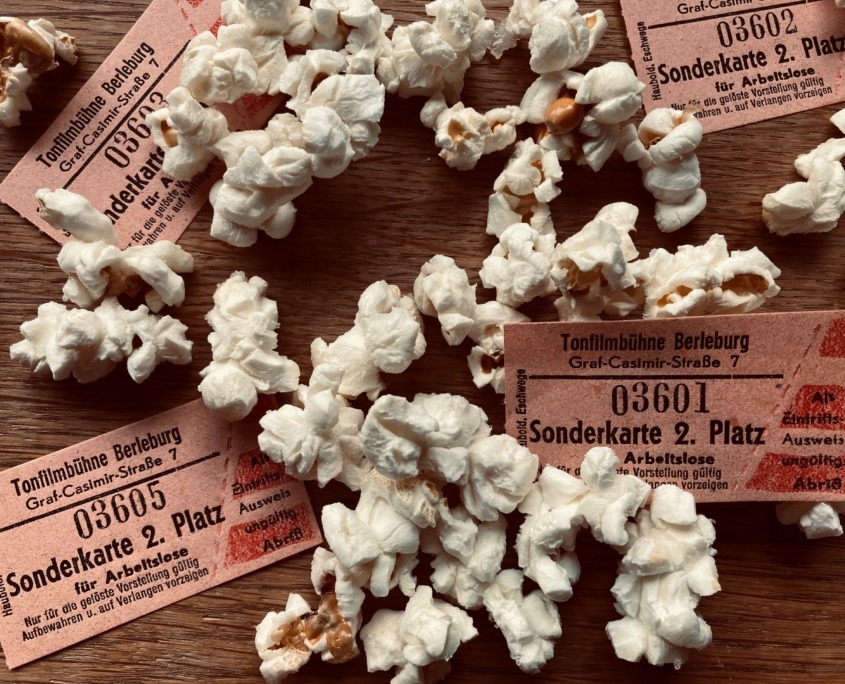 https://www.capitol-blb.de/wp-content/uploads/2026/03/Eintrittskarte-mit-Popcorn-845x684-1.jpg